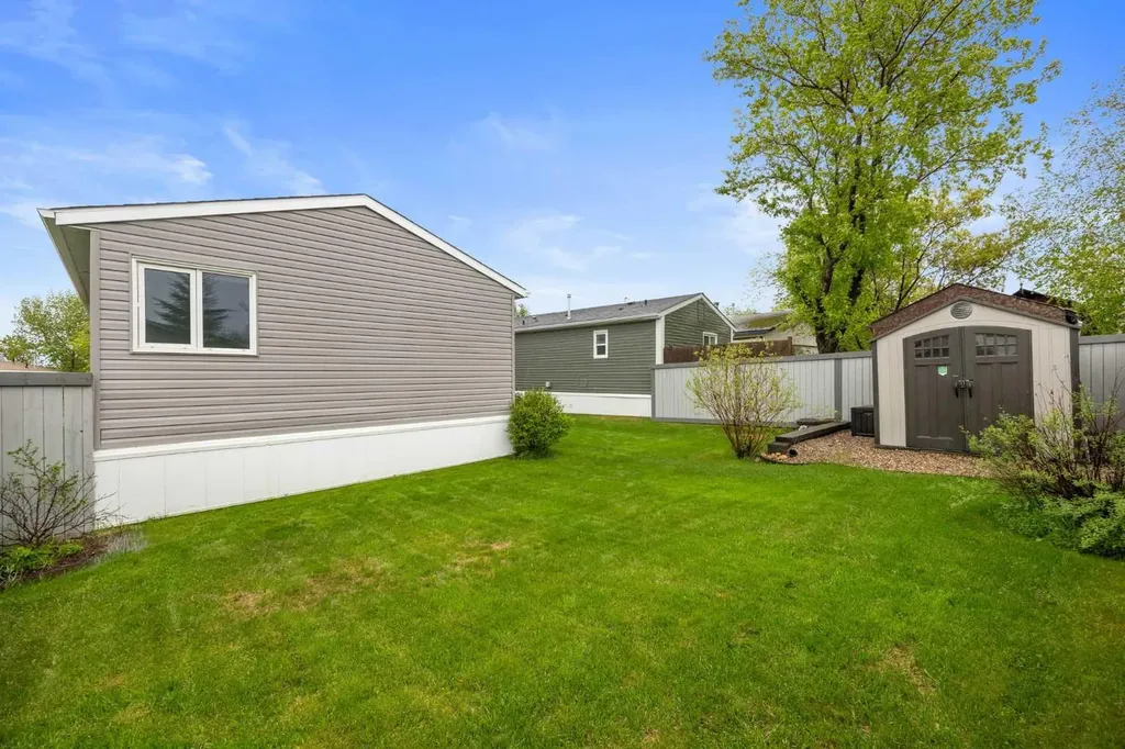 160 Grey Crescent Fort Mcmurray AB T9H 2N5