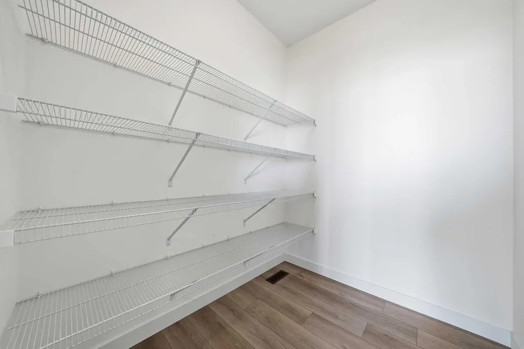 276 Belvedere Drive Calgary AB T2A 7M5