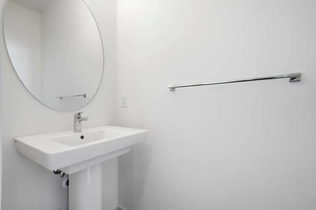 276 Belvedere Drive Calgary AB T2A 7M5