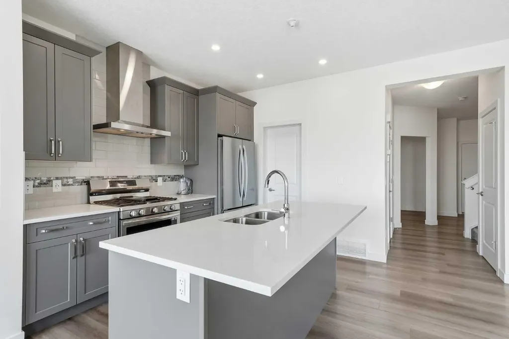 276 Belvedere Drive Calgary AB T2A 7M5
