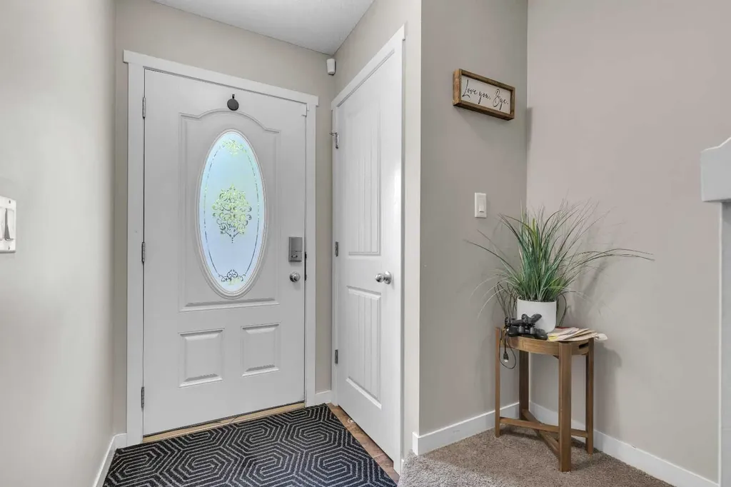 401 Copperpond Landing SE Calgary AB T2G 1Z6