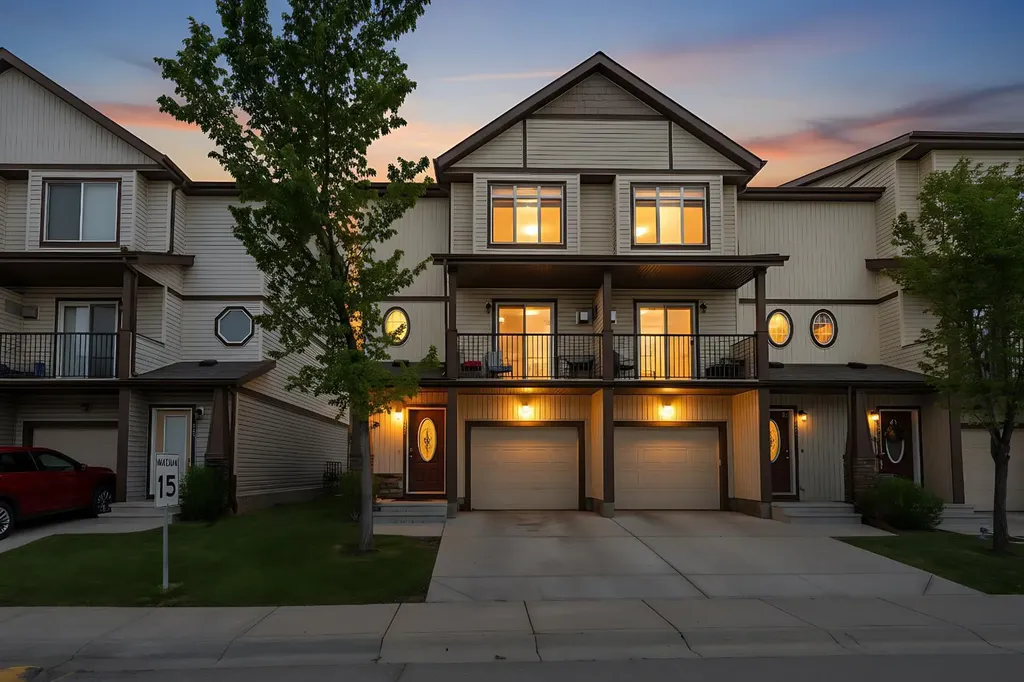401 Copperpond Landing SE Calgary AB T2G 1Z6