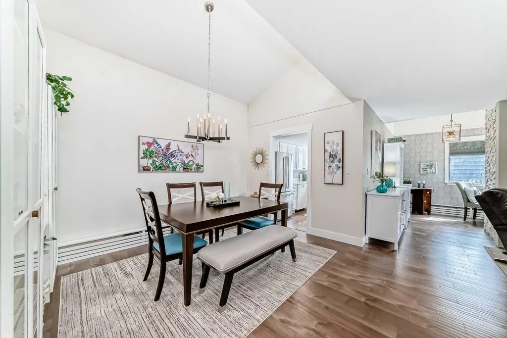 3719B 49 Street NW Calgary AB T3A 2E3