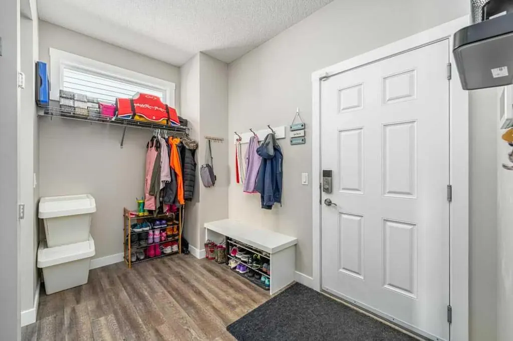 125 Sage Bluff Close NW Calgary AB T3R 1J1