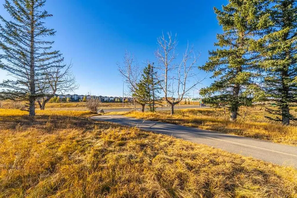 125 Sage Bluff Close NW Calgary AB T3R 1J1