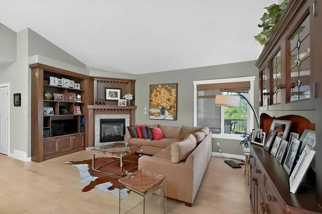 509 Sunridge Crescent W Lethbridge AB T1J0T1