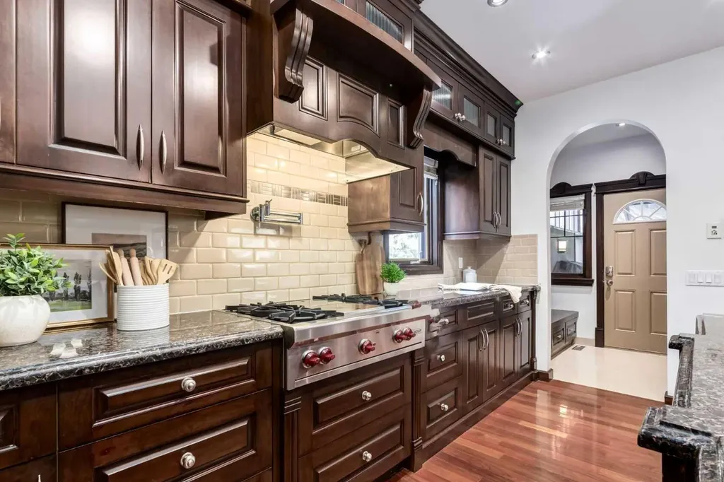 1840 Westmount Boulevard NW Calgary AB T2N 3G8