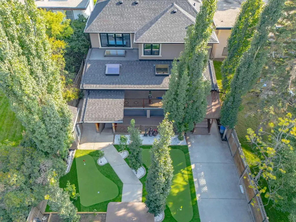 1840 Westmount Boulevard NW Calgary AB T2N 3G8