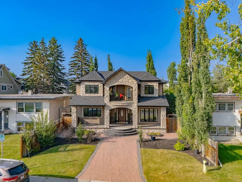 1840 Westmount Boulevard NW Calgary AB T2N 3G8