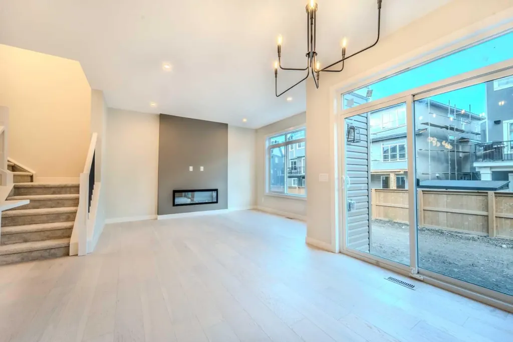 124 Waterford Way Chestermere AB T1X3A2