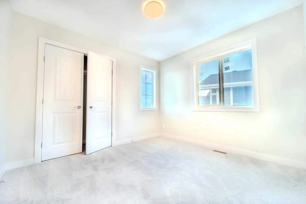124 Waterford Way Chestermere AB T1X3A2
