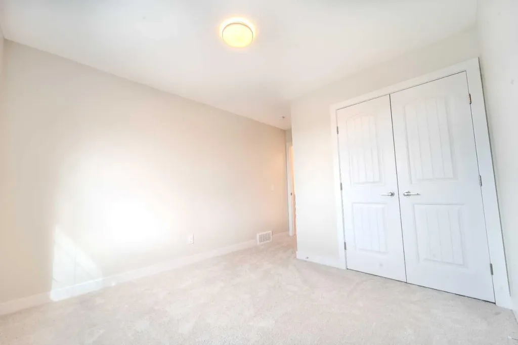 124 Waterford Way Chestermere AB T1X3A2