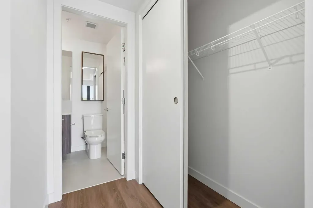 730 2 Avenue Calgary AB T2P 1R8