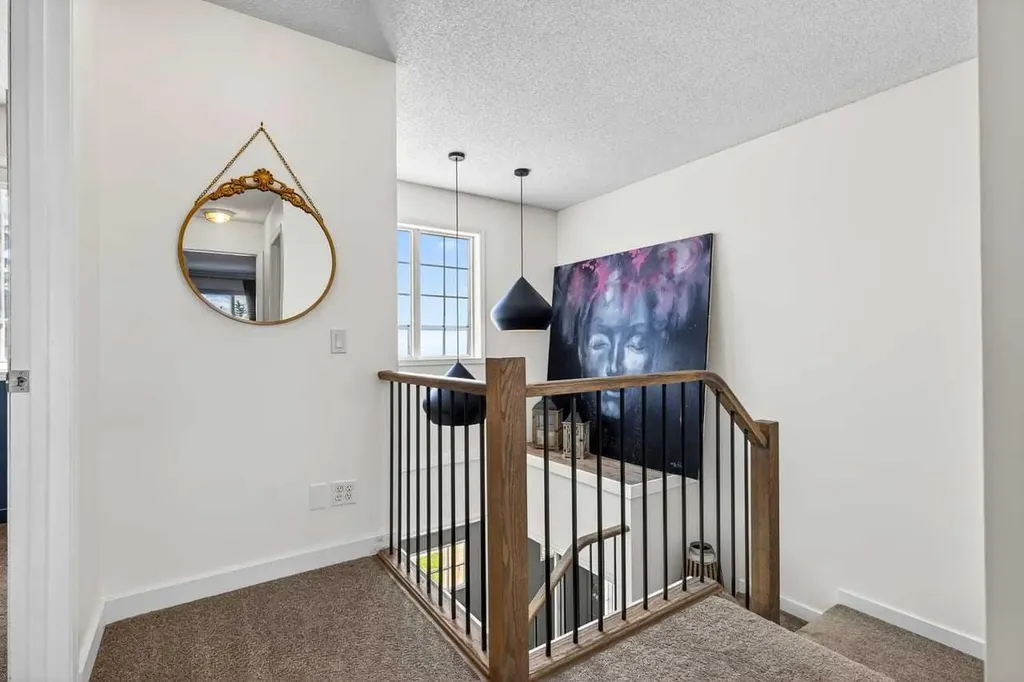 123 Mt Lorette Close SE Calgary AB T2Z2L8
