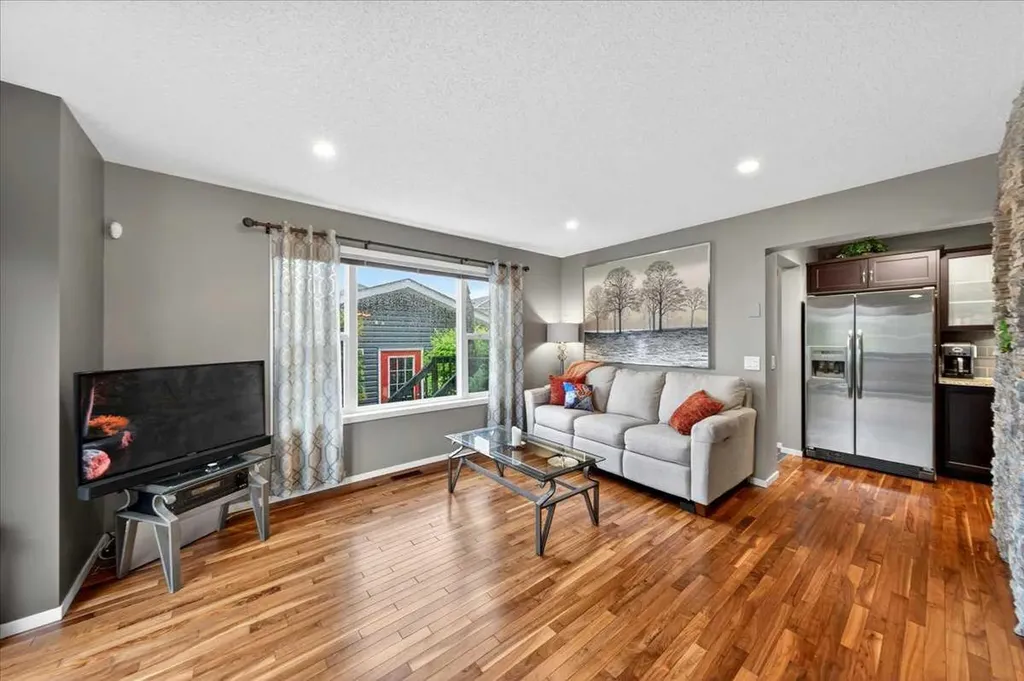 30 Copperstone Green SE Calgary AB T2Z0R8