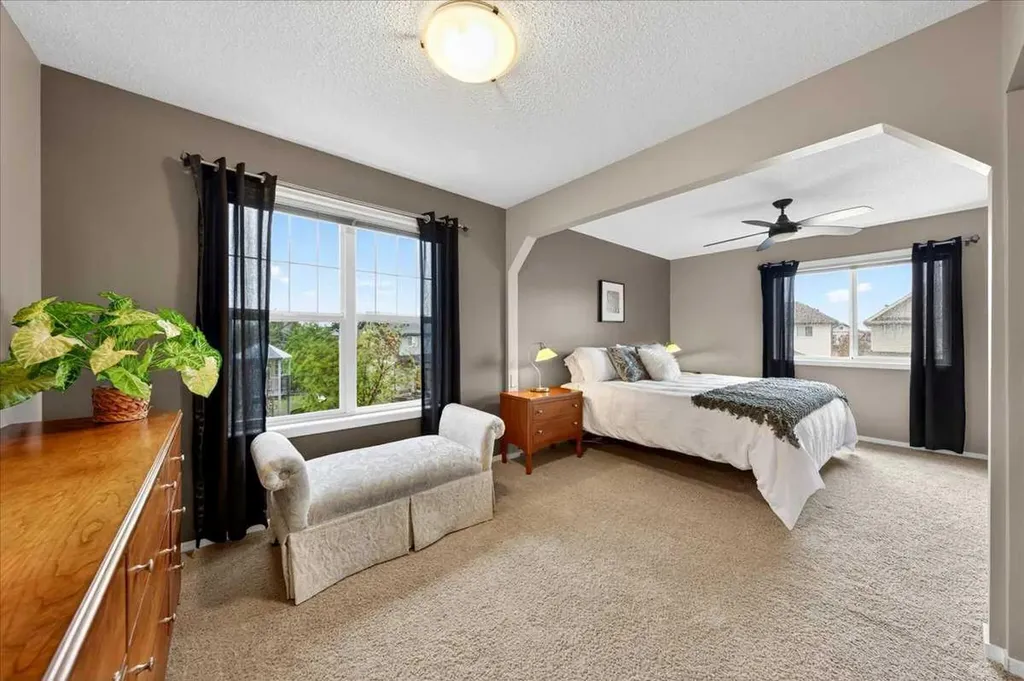 30 Copperstone Green SE Calgary AB T2Z0R8