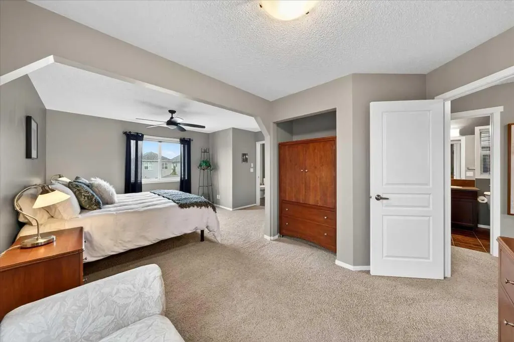 30 Copperstone Green SE Calgary AB T2Z0R8