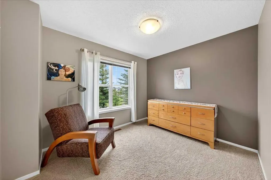 30 Copperstone Green SE Calgary AB T2Z0R8