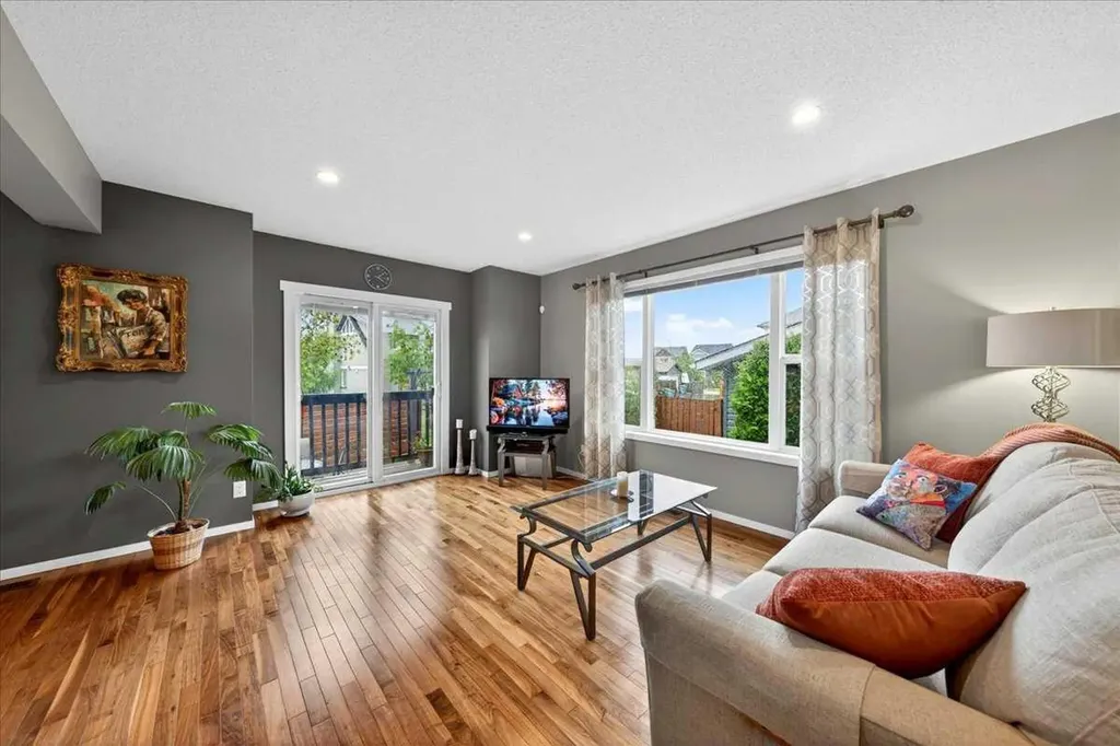 30 Copperstone Green SE Calgary AB T2Z0R8