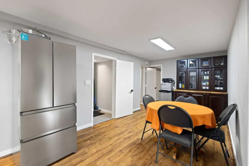 208 Woodpark Place SW Calgary AB T2M 2S5