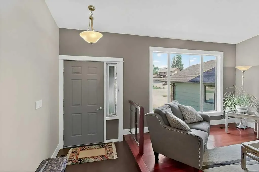 63 Wildwood Crescent W Lethbridge AB T1K6C8