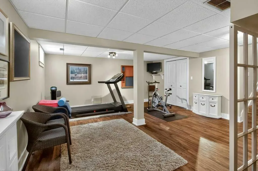 63 Wildwood Crescent W Lethbridge AB T1K6C8