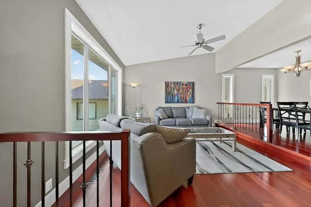 63 Wildwood Crescent W Lethbridge AB T1K6C8