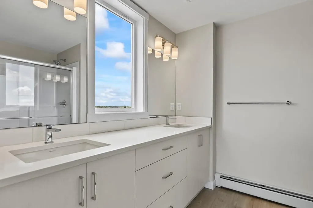 660 Shawnee Square SW Calgary AB T2Y 0X6