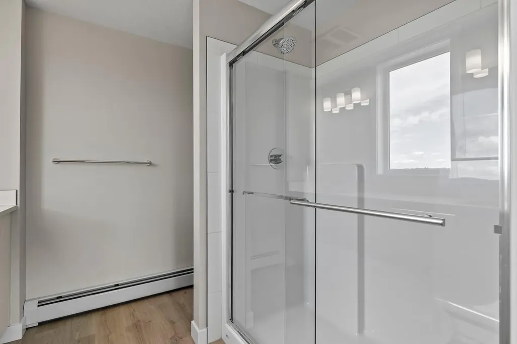 660 Shawnee Square SW Calgary AB T2Y 0X6
