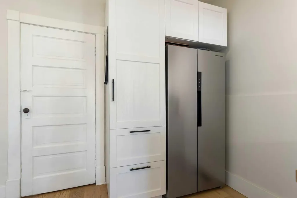 317 18 Avenue NW Calgary AB T2M0T4
