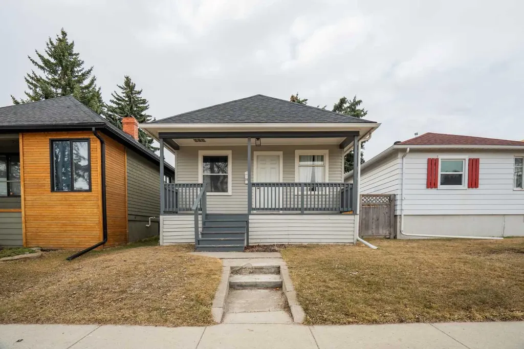 317 18 Avenue NW Calgary AB T2M0T4