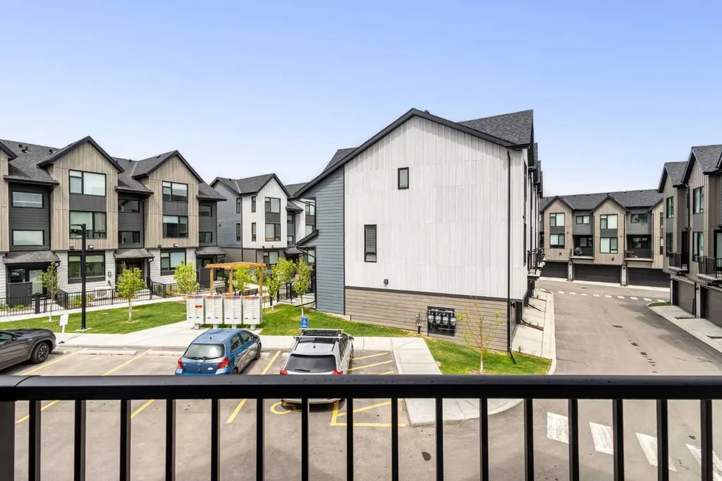 85 Sage Hill Heights NW Calgary AB T3R 2E5