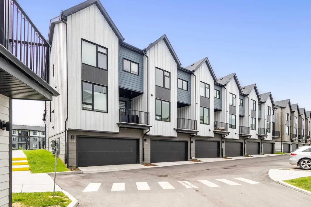 85 Sage Hill Heights NW Calgary AB T3R 2E5