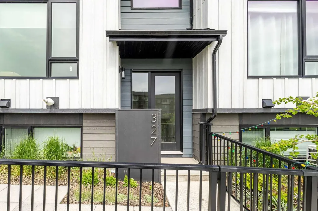 85 Sage Hill Heights NW Calgary AB T3R 2E5