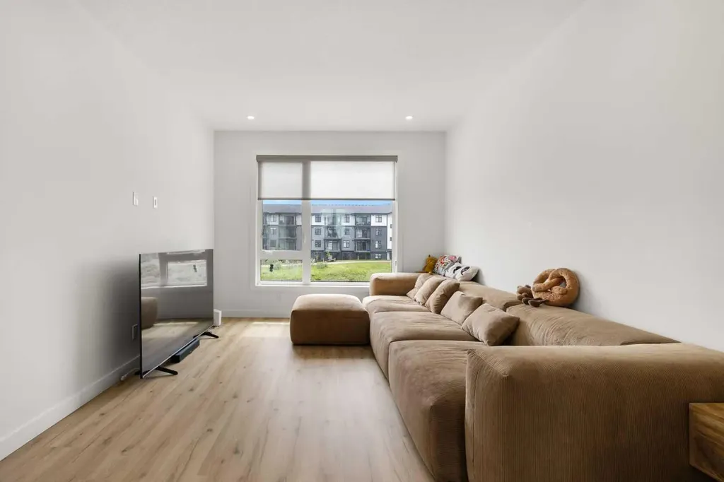 85 Sage Hill Heights NW Calgary AB T3R 2E5