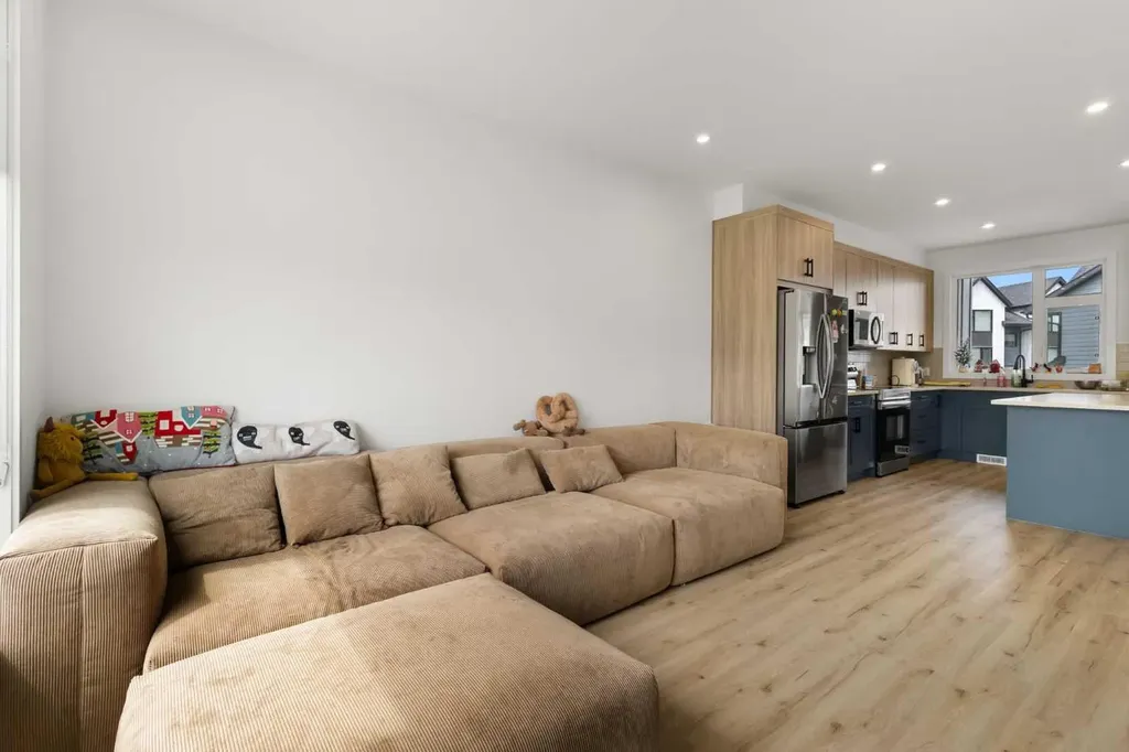 85 Sage Hill Heights NW Calgary AB T3R 2E5