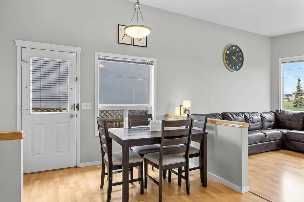 67 Saddlemead Green NE Calgary AB T3J 4M8