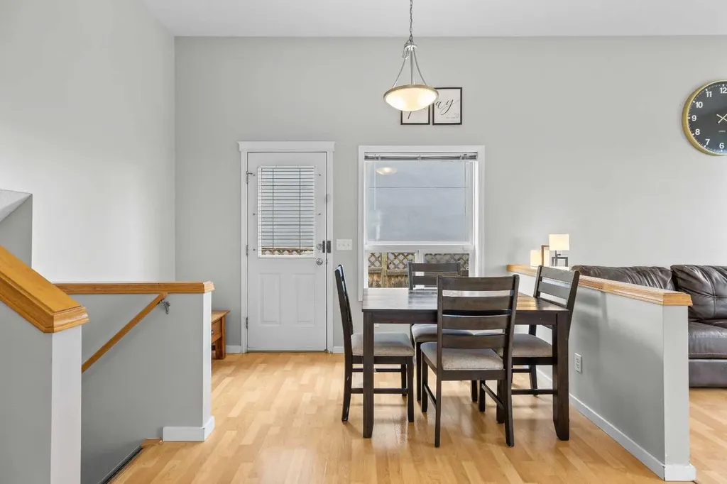 67 Saddlemead Green NE Calgary AB T3J 4M8