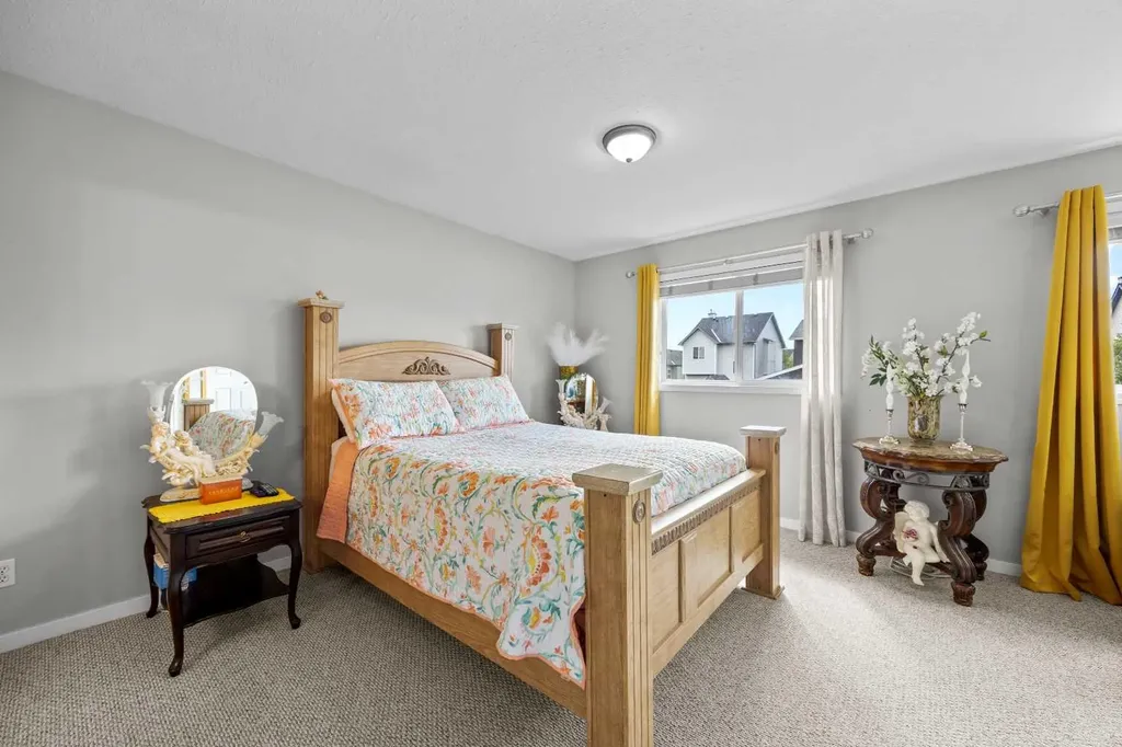 67 Saddlemead Green NE Calgary AB T3J 4M8