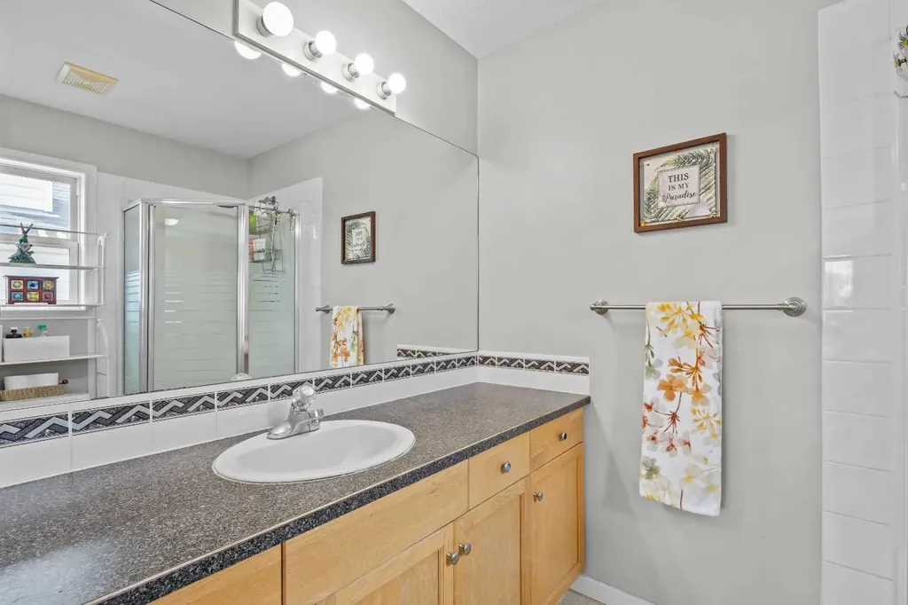 67 Saddlemead Green NE Calgary AB T3J 4M8