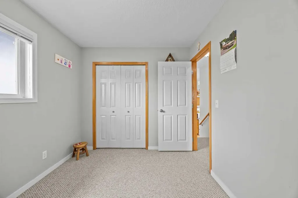 67 Saddlemead Green NE Calgary AB T3J 4M8