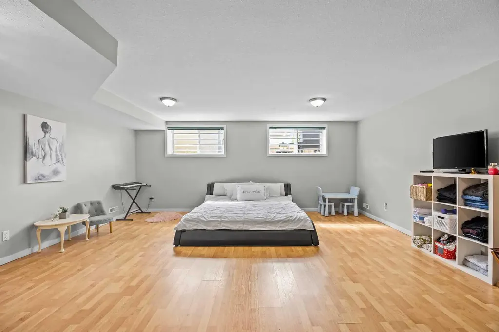 67 Saddlemead Green NE Calgary AB T3J 4M8