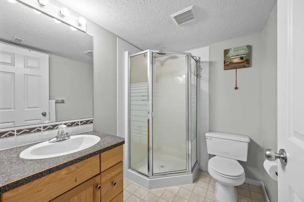 67 Saddlemead Green NE Calgary AB T3J 4M8