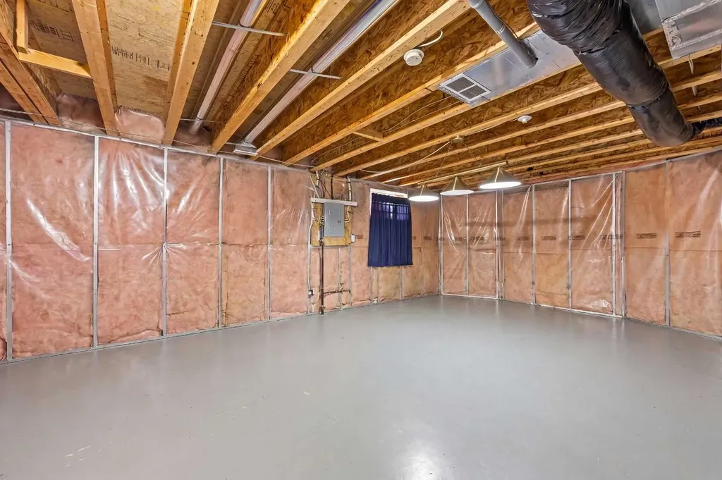 67 Saddlemead Green NE Calgary AB T3J 4M8