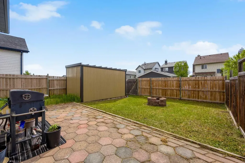 67 Saddlemead Green NE Calgary AB T3J 4M8