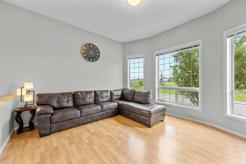 67 Saddlemead Green NE Calgary AB T3J 4M8