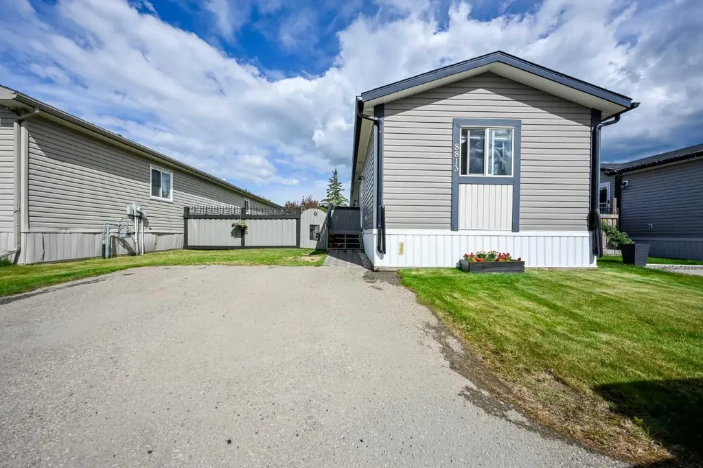 8813 88c Street Grande Prairie AB T8X 0G2