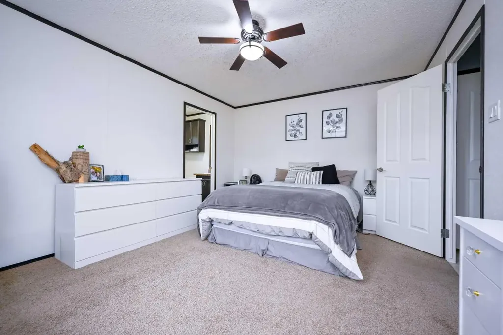 8813 88c Street Grande Prairie AB T8X 0G2
