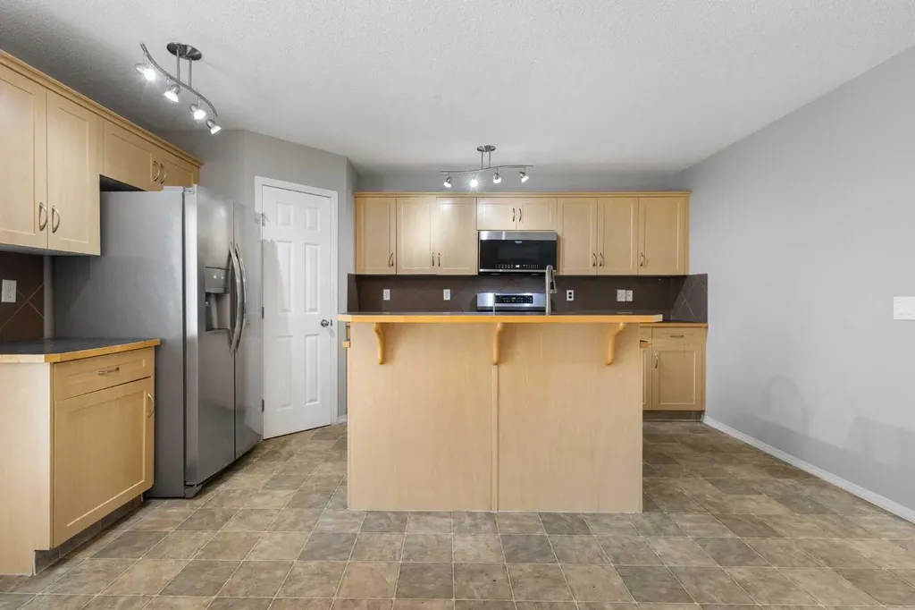 5 Taralake Terrace NE Calgary AB T3J 0A8