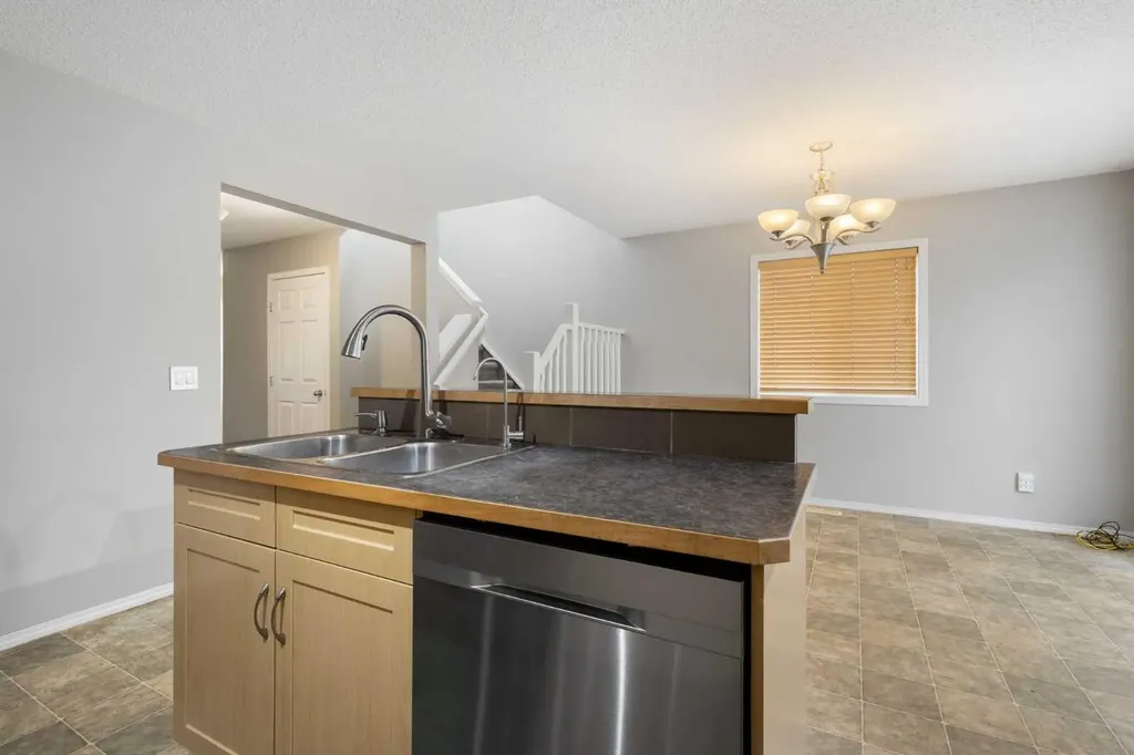 5 Taralake Terrace NE Calgary AB T3J 0A8
